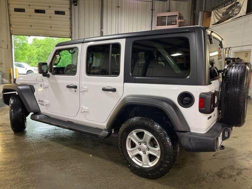 Bright White Clearcoat 2019 Jeep Wrangler Unlimited Sport