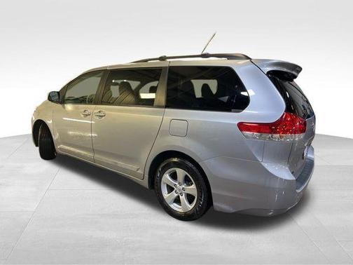 2014 Toyota Sienna LE