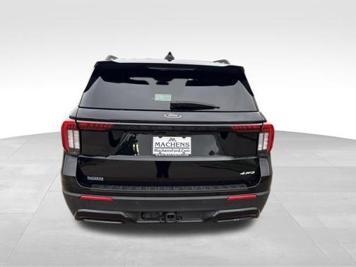 Black Metallic 2025 Ford Explorer ST-Line