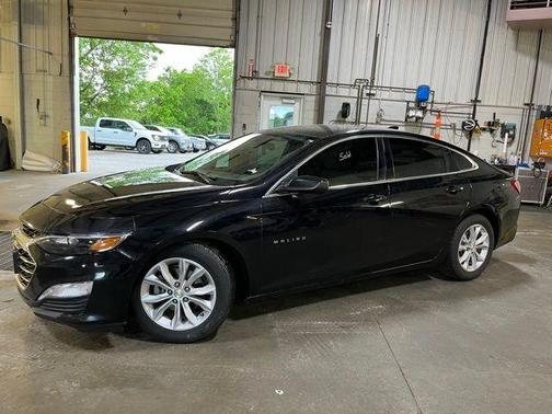 Mosaic Black Metallic 2019 Chevrolet Malibu LT