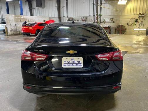 Mosaic Black Metallic 2019 Chevrolet Malibu LT