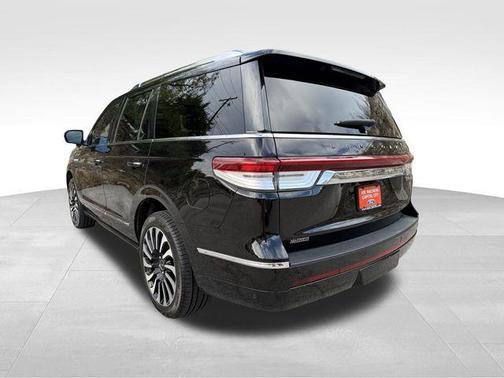2022 Lincoln Navigator Black Label