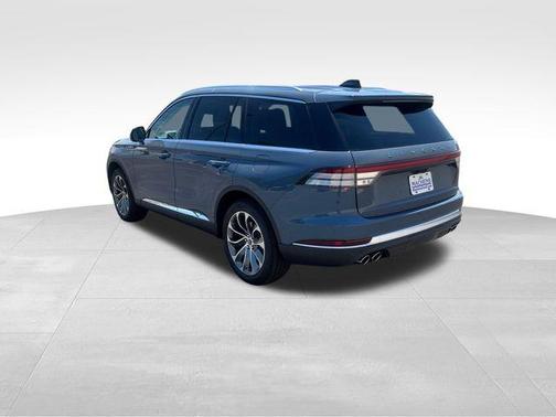 Blue Metallic 2026 Lincoln Aviator Premiere