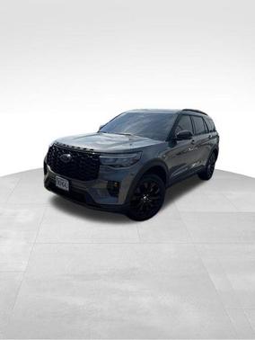 Gray Metallic 2026 Ford Explorer ST-Line
