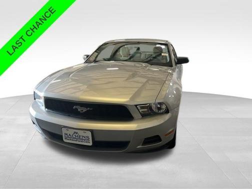 2010 Ford Mustang V6