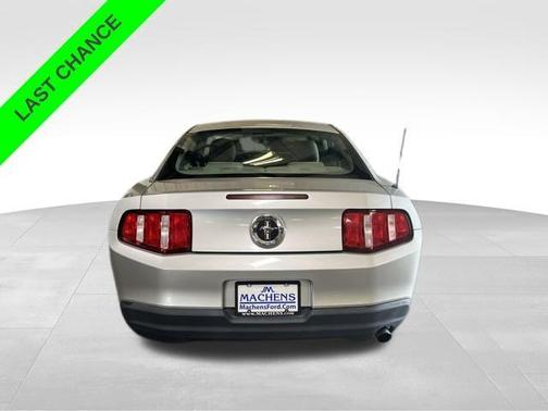 2010 Ford Mustang V6