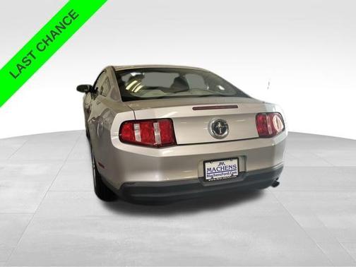 2010 Ford Mustang V6