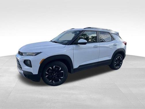 Summit White 2023 Chevrolet Trailblazer LT