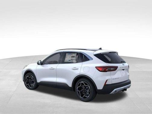 2026 Ford Escape Platinum