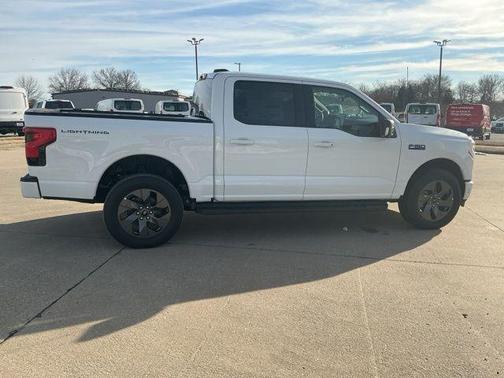 2025 Ford F-150 Lightning Flash