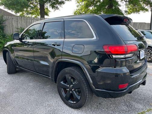 Brilliant Black Crystal Pearlcoat 2015 Jeep Grand Cherokee Altitude