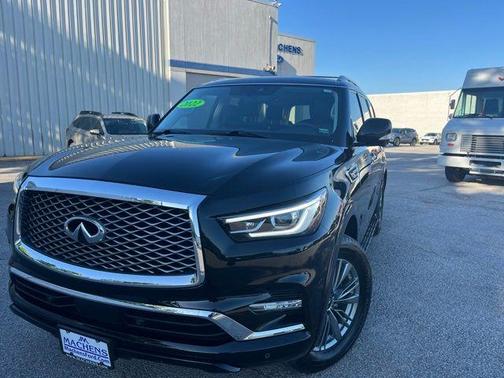 Black Obsidian 2022 INFINITI QX80 Luxe