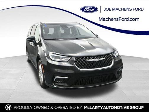 2023 Chrysler Pacifica Touring-L