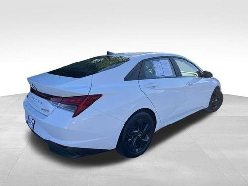 2023 Hyundai ELANTRA HEV Blue