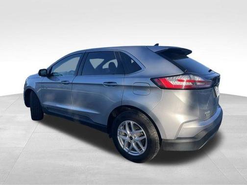 Silver Metallic 2024 Ford Edge SEL