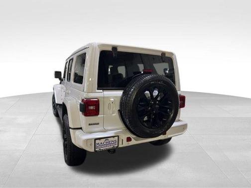2021 Jeep Wrangler Unlimited Sahara Altitude