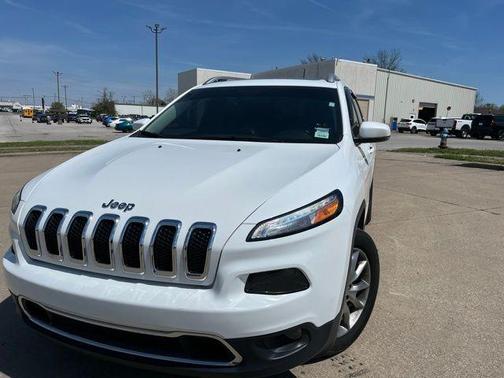 Bright White Clearcoat 2018 Jeep Cherokee Limited