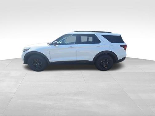 Star White 2026 Ford Explorer Tremor