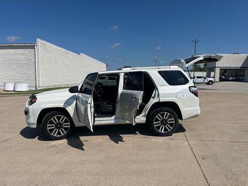 Blizzard Pearl 2023 Toyota 4Runner Limited