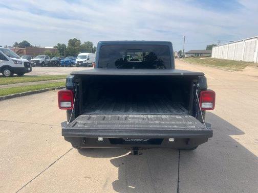 Fathom Blue Pearlcoat 2025 Jeep Gladiator Sport