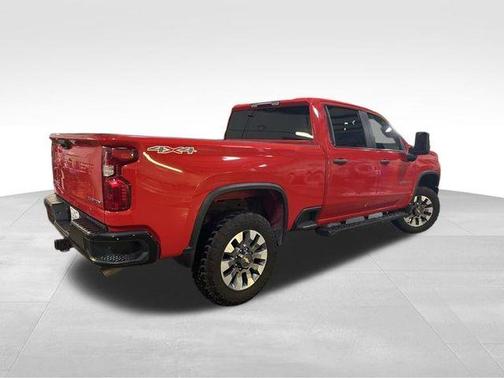 Red 2022 Chevrolet Silverado 2500 Custom