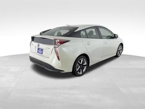 2017 Toyota Prius Four