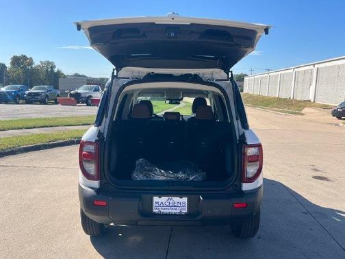 Oxford White 2026 Ford Bronco Sport Outer Banks