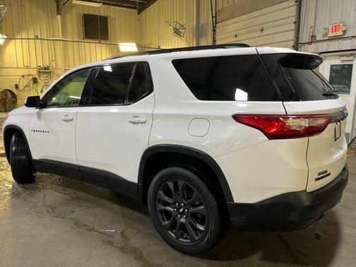 Summit White 2019 Chevrolet Traverse RS