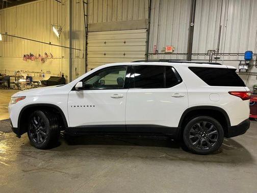Summit White 2019 Chevrolet Traverse RS