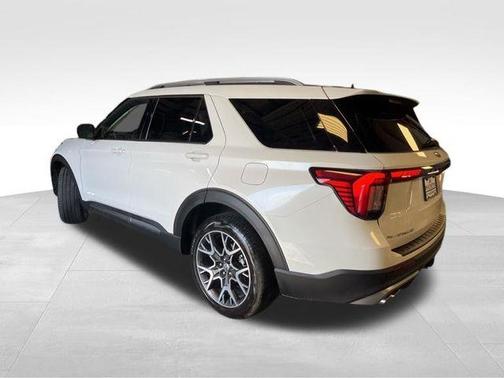 White Metallic 2025 Ford Explorer Platinum