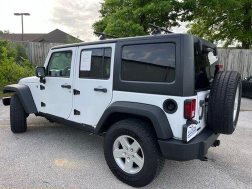 Bright White Clearcoat 2015 Jeep Wrangler Unlimited Sport