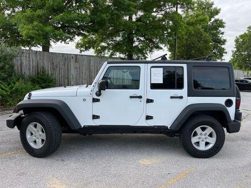 Bright White Clearcoat 2015 Jeep Wrangler Unlimited Sport
