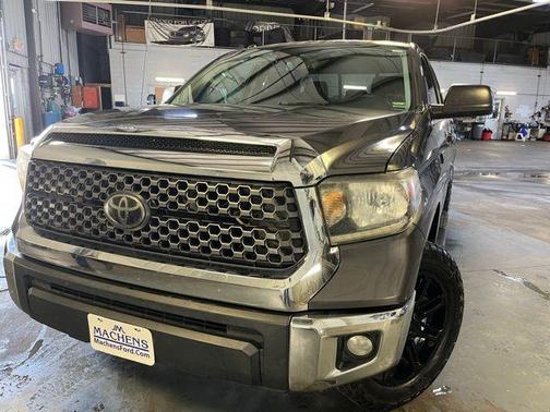 2018 Toyota Tundra SR5