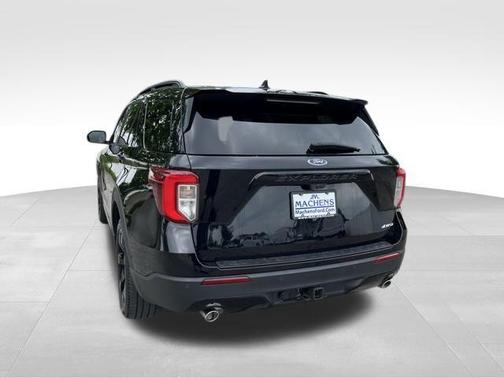 2024 Ford Explorer ST-Line