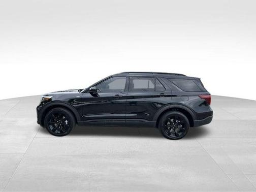 2024 Ford Explorer ST-Line
