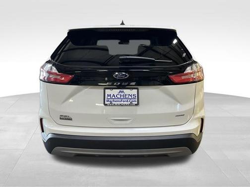 White Metallic 2022 Ford Edge SEL