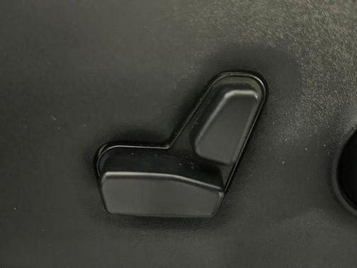 Velvet Red Pearlcoat 2023 Chrysler Pacifica Touring-L