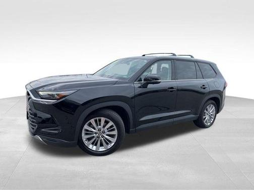 Midnight Black Metallic 2024 Toyota Grand Highlander