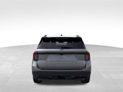 Gray Metallic 2026 Ford Explorer ST-Line