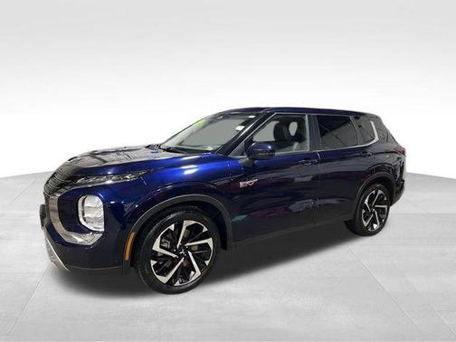2023 Mitsubishi Outlander PHEV SE