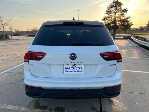 2022 Volkswagen Tiguan 2.0T SE