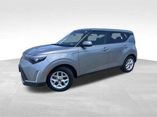 Steel Gray 2024 Kia Soul LX
