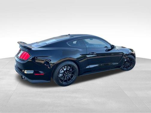 Shadow Black 2017 Ford Shelby GT350 Base