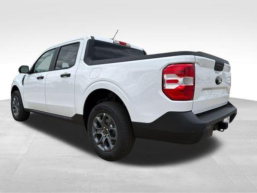 Oxford White 2026 Ford Maverick XLT