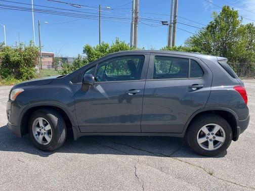 Cyber Gray Metallic 2016 Chevrolet Trax LS