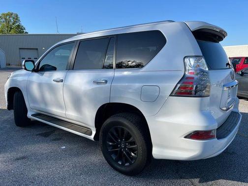 Starfire Pearl 2020 Lexus GX 460 Base