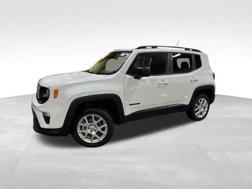 Alpine White Clearcoat 2022 Jeep Renegade Latitude