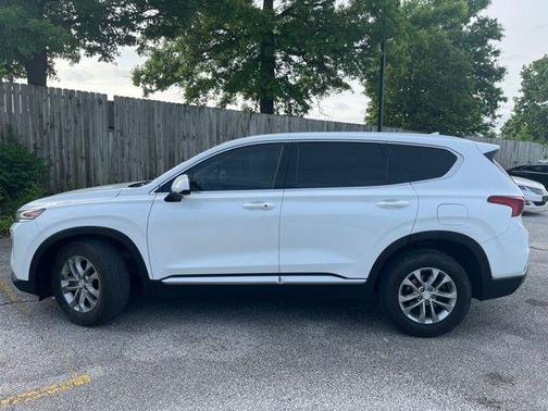 Quartz White 2019 Hyundai SANTA FE 2.4 SEL