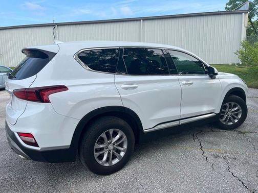 Quartz White 2019 Hyundai SANTA FE 2.4 SEL