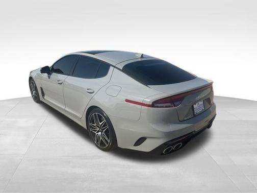 2023 Kia Stinger GT2
